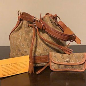 Dooney & Bourke